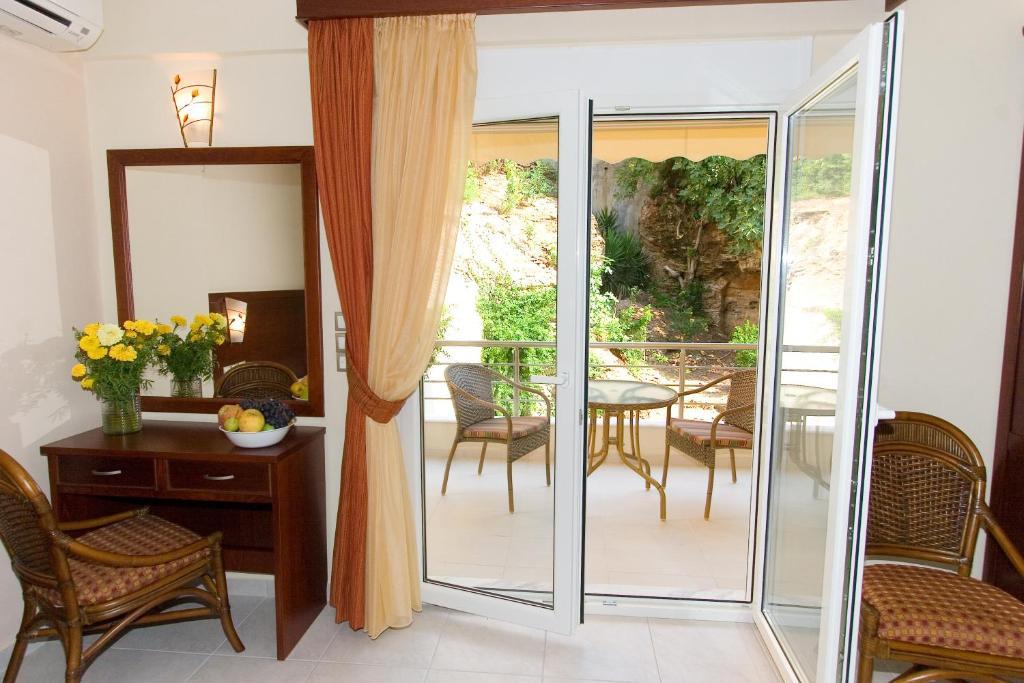 Hotel Viana Loutra Edipsou  Bilik gambar